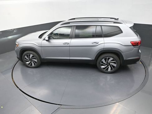 New 2026 Volkswagen Atlas SE image 14
