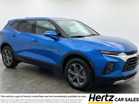 Used 2025 Chevrolet Blazer LT image 1