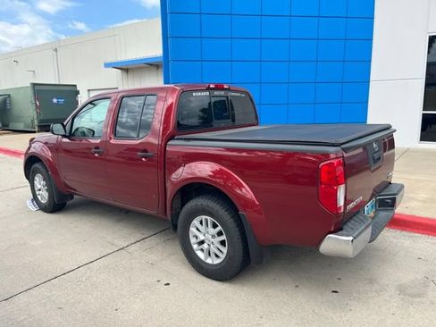 Used 2018 Nissan Frontier SV AWD/4WD image 7