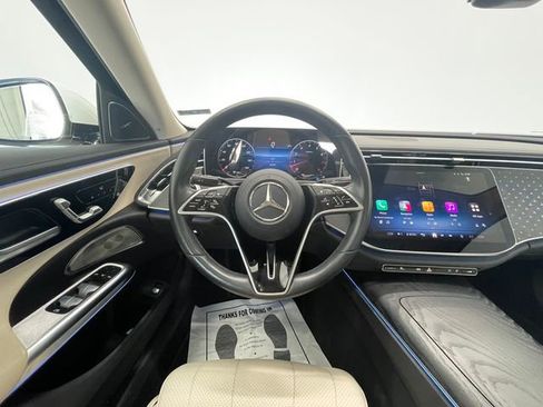 Used 2024 Mercedes-Benz E 350 4MATIC Sedan image 21