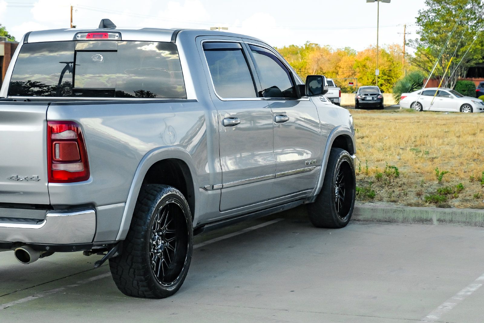 Used 2020 RAM 1500 Limited AWD/4WD image 12