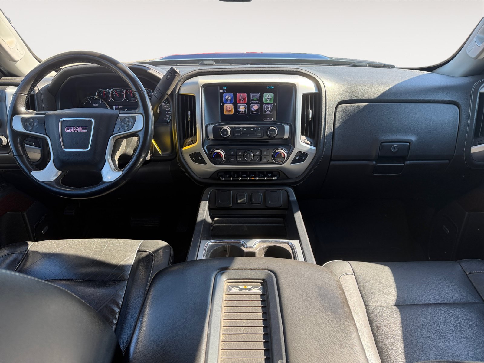 Used 2018 GMC Sierra 2500 SLT w/ Duramax Plus Package AWD/4WD image 10