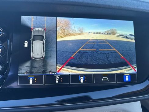 Used 2023 Buick Envision Avenir AWD/4WD image 27