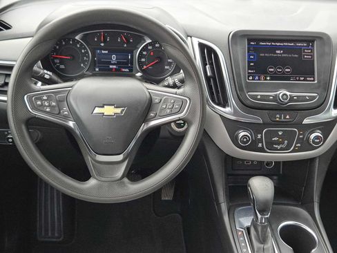 Certified 2023 Chevrolet Equinox LS w/ LS Convenience Package FWD image 26