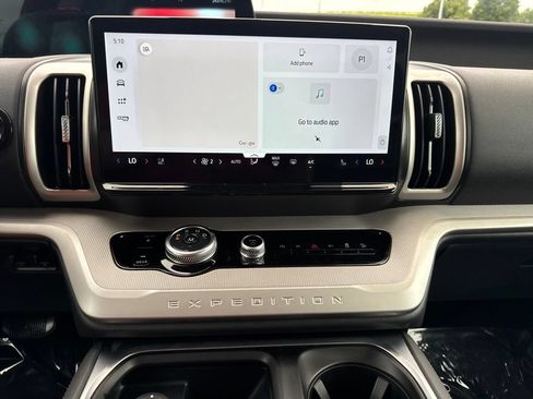 Certified 2025 Ford Expedition Max Active AWD/4WD image 3