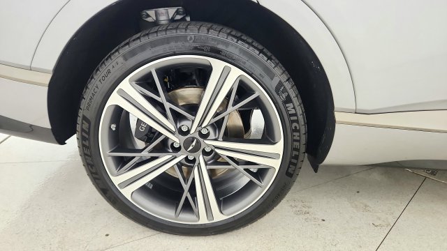 Used 2026 Genesis GV80 3.5T e-SC AWD/4WD image 81