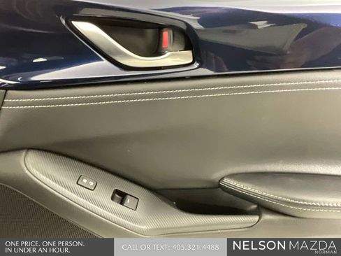 Used 2022 MAZDA MX-5 Miata RF Grand Touring image 16