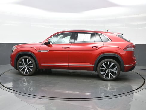 Used 2024 Volkswagen Atlas Cross Sport SEL Premium R-Line image 3