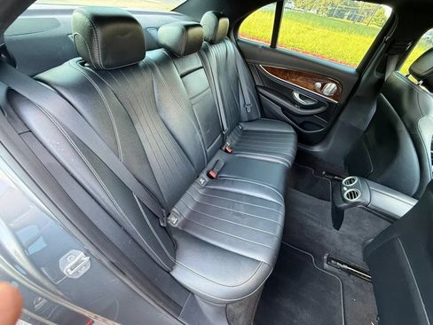 Used 2017 Mercedes-Benz E 300 image 17