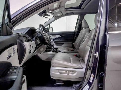 Used 2019 Honda Ridgeline RTL-E image 19