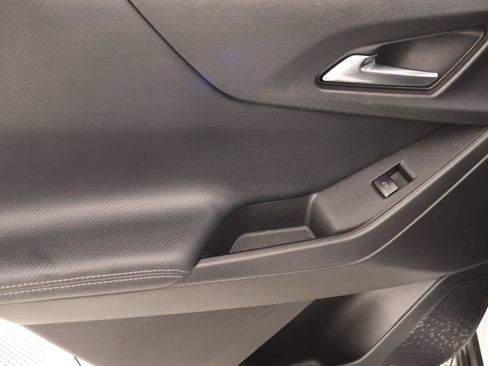 Used 2025 Chevrolet Equinox LT AWD/4WD image 15