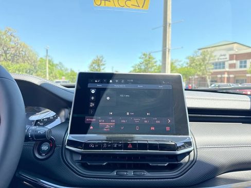 New 2026 Jeep Compass Latitude AWD/4WD image 20