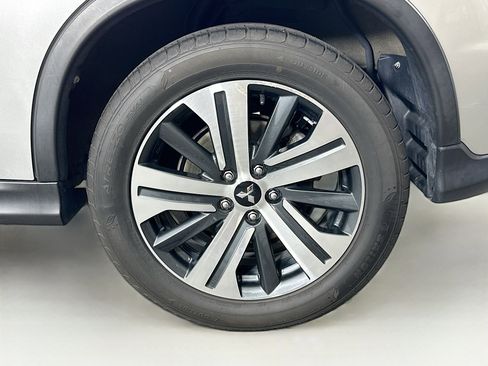 Used 2021 Mitsubishi Outlander Sport SE FWD image 11