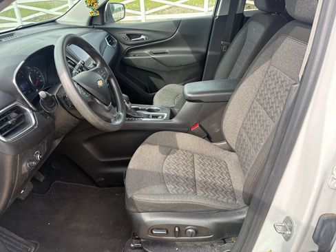 Used 2023 Chevrolet Equinox LT AWD/4WD image 10