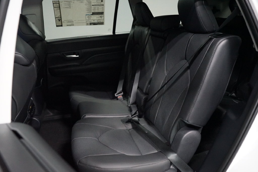 New 2026 Toyota Grand Highlander AWD Hybrid image 30