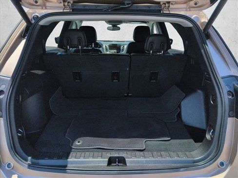 Certified 2018 Chevrolet Equinox Premier AWD/4WD image 10