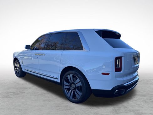 Certified 2022 Rolls-Royce Cullinan image 3