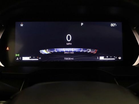 Used 2022 Jeep Grand Cherokee Altitude AWD/4WD image 3