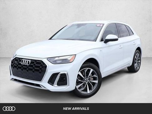 Used 2023 Audi Q5 2.0T Premium w/ Convenience Package AWD/4WD image 1