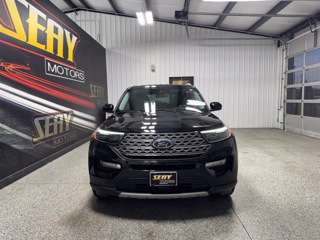 Used 2023 Ford Explorer Limited AWD/4WD image 32