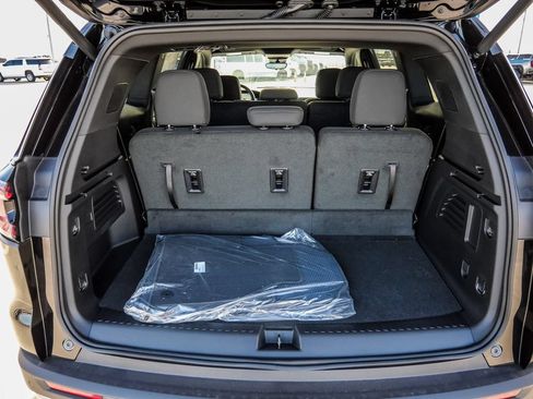 New 2026 GMC Acadia Elevation w/ Super Cruise Package FWD image 10