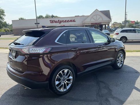 Used 2018 Ford Edge Titanium w/ Equipment Group 302A AWD/4WD image 5