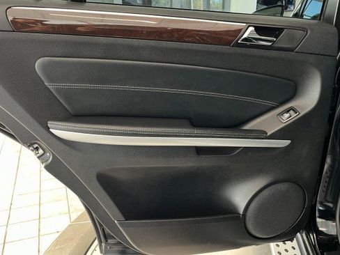 Used 2012 Mercedes-Benz GL 450 4MATIC image 33