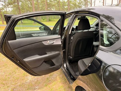 Used 2024 Kia Forte LX FWD image 22