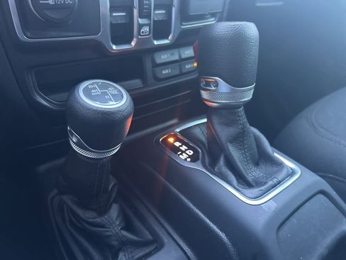 Used 2021 Jeep Wrangler Unlimited Sport image 46