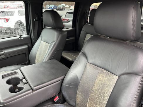 Used 2011 Ford F350 Lariat w/ Lariat Interior Pkg image 10