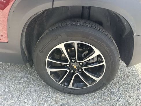 Used 2024 Chevrolet TrailBlazer LT w/ Convenience Package AWD/4WD image 45