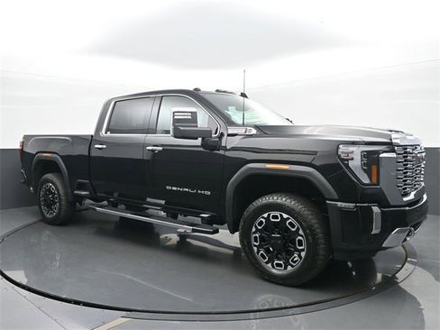 New 2025 GMC Sierra 2500 Denali w/ Denali Reserve Package image 7