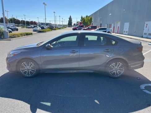 Used 2024 Kia Forte GT-Line FWD image 8