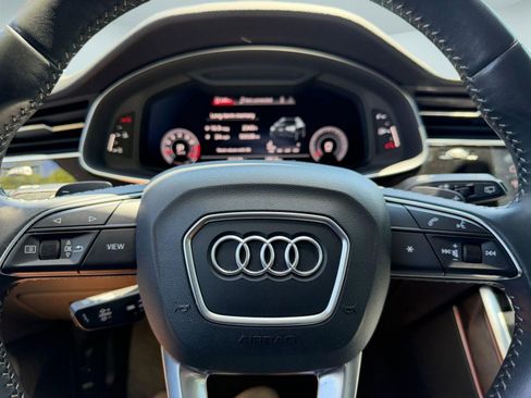 Used 2020 Audi Q8 Premium Plus w/ Premium Plus Package AWD/4WD image 18
