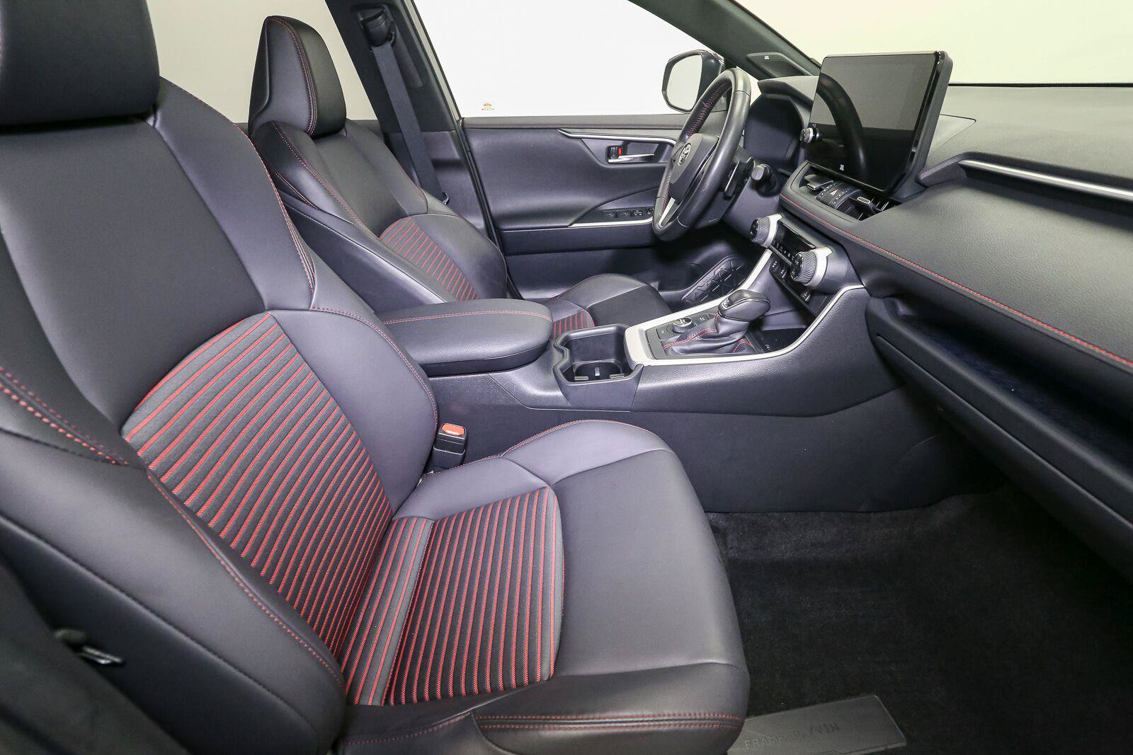Used 2023 Toyota RAV4 XSE w/ Weather Package AWD/4WD image 19