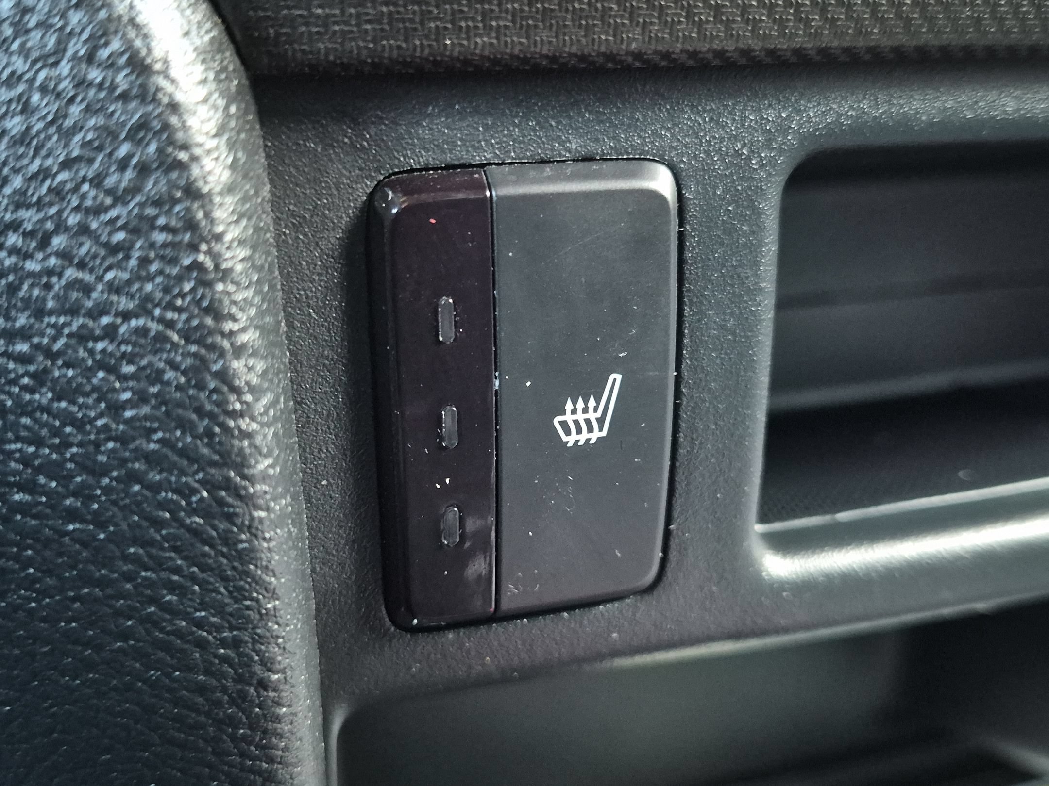 Certified 2023 Honda Passport TrailSport image 21