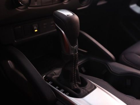 New 2025 Nissan Frontier SV image 30