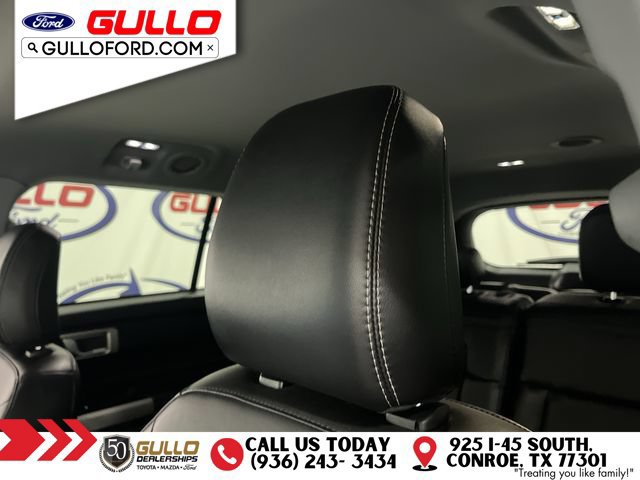 Used 2024 Ford Explorer XLT w/ Equipment Group 202A AWD/4WD image 17