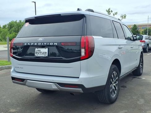 Used 2025 Ford Expedition Platinum AWD/4WD image 28