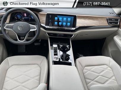 New 2025 Volkswagen Atlas SE