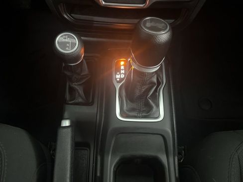 Used 2023 Jeep Wrangler Unlimited Sport AWD/4WD image 57