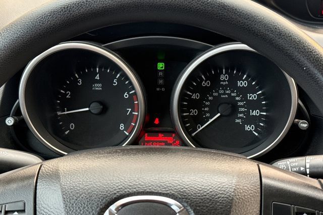 Used 2015 MAZDA MAZDA5 Sport FWD image 32