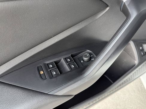 Used 2021 Volkswagen Jetta R-Line FWD image 12