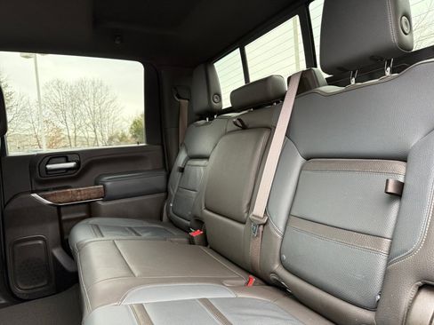 Used 2021 GMC Sierra 2500 Denali w/ Denali Ultimate Package image 34