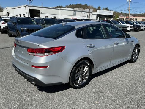 Used 2019 Kia Optima LX FWD image 3