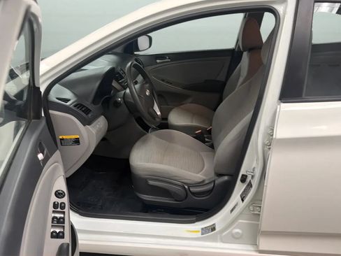 Used 2016 Hyundai Accent SE FWD image 19