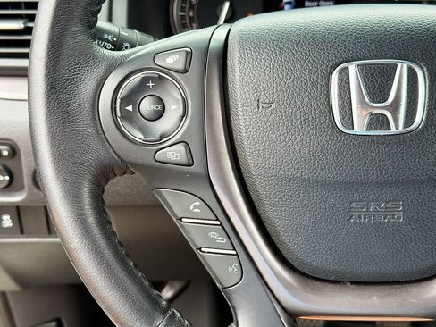 Used 2018 Honda Pilot EX-L image 18