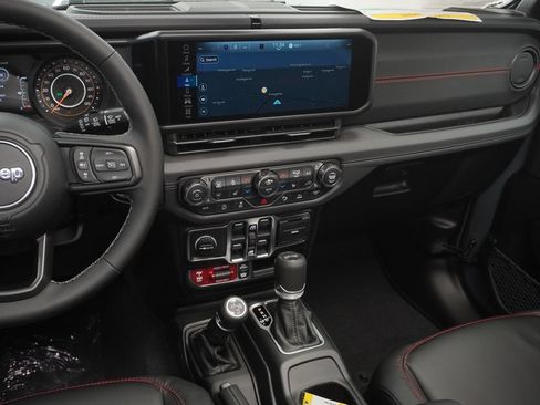 New 2026 Jeep Wrangler Unlimited Rubicon AWD/4WD image 20