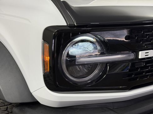 Certified 2022 Ford Bronco Wildtrak image 7