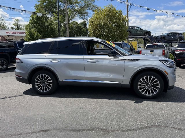 Certified 2023 Lincoln Aviator AWD w/ Premium Package image 6